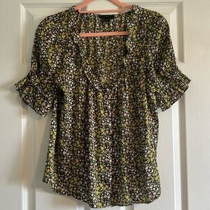 J-Crew, size L, polyester, short puff sleeve w/ruffle, wide neck collar w/ruffle